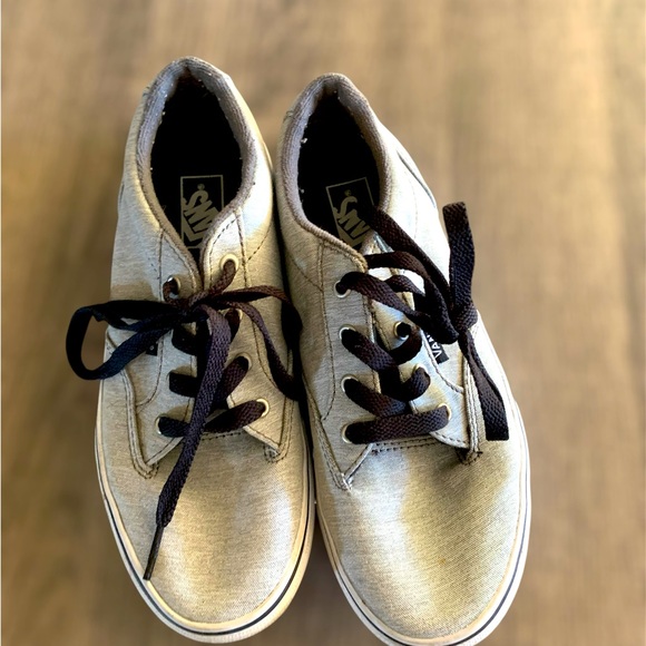 Boys Gray Vans size 3 NWOT - Picture 3 of 8